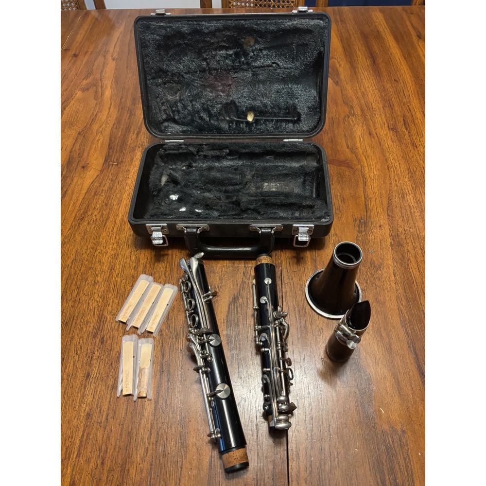 Yamaha YCL-20 Clarinet Student Standard Black Resonite Japan Case and Reeds